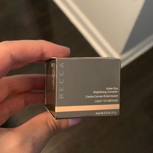 NEVER OPENED Becca Under Eye Corrector